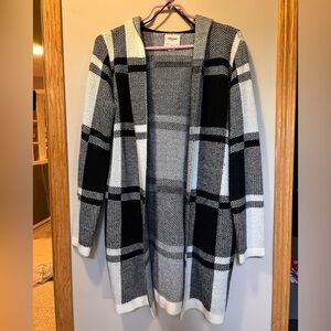 Vero Moda Black and White Plaid Cardigan